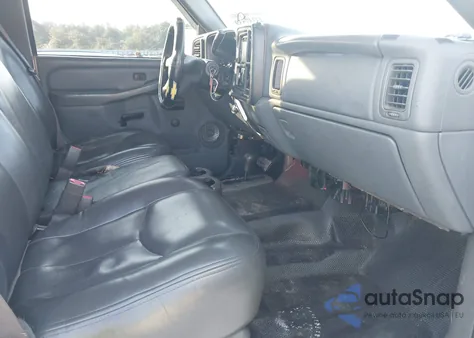 2005 Chevrolet Silverado 2500Hd Work Truck z USA, uszkodzony, nr VIN 1GCHK29U15E159196